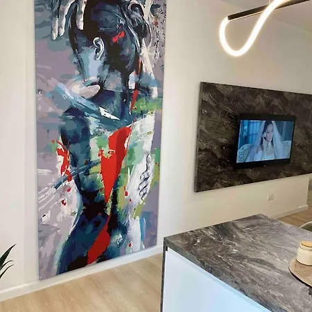 Deluxe Apartment/best Location In Apartment *