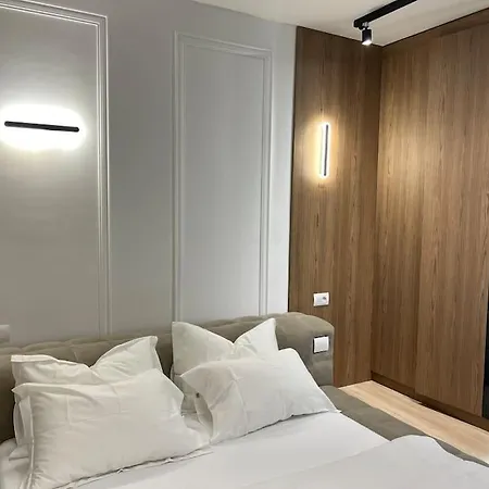 Deluxe Apartment/best Location In * Durres