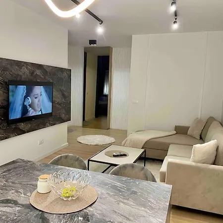 Deluxe Apartment/best Location In Apartment Durres