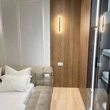 Appartamento Deluxe Apartment/best Location In *