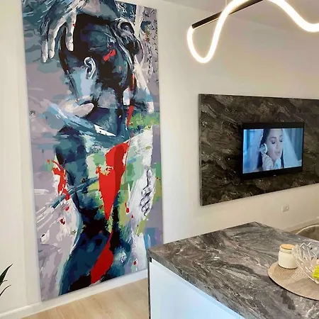 Deluxe Apartment/best Location In Appartamento Durrës